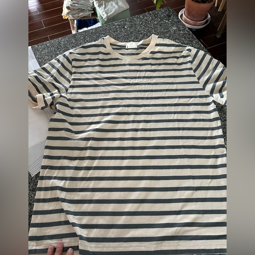 October Editions (Sézane) men’s tee, XXL